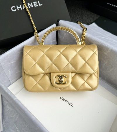 Replica CHANEL Classic Flap Handle - high-quality designer bag clone