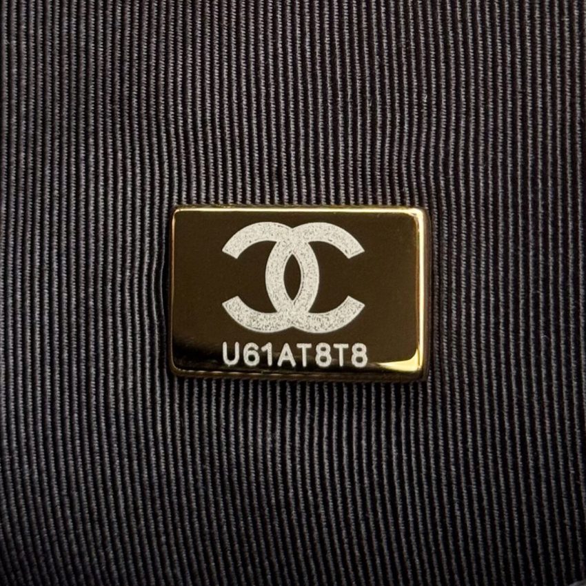 Replica CHANEL 24a Hobo Large Black - authentic-look luxury purse replica