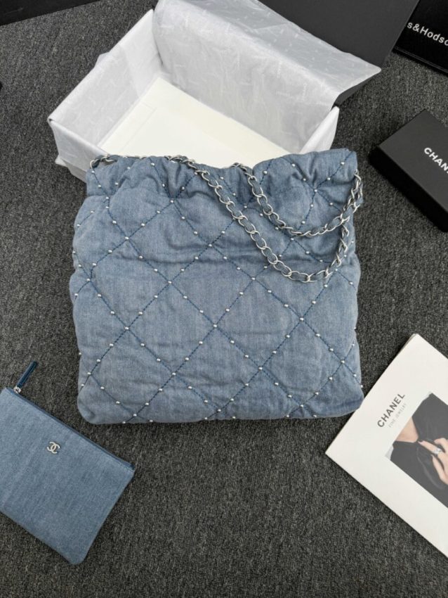 Replica CHANEL 22 Medium Handbag Denim - high-end fake designer purse