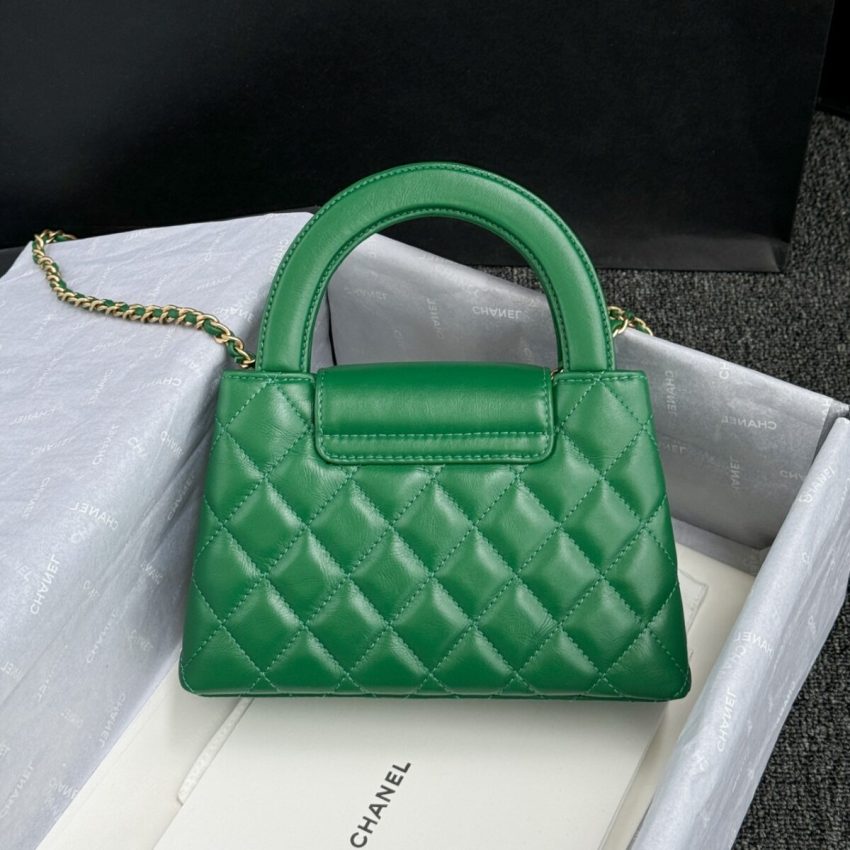 Replica CHANEL 23k Kelly Green - realistic designer-inspired fake bag