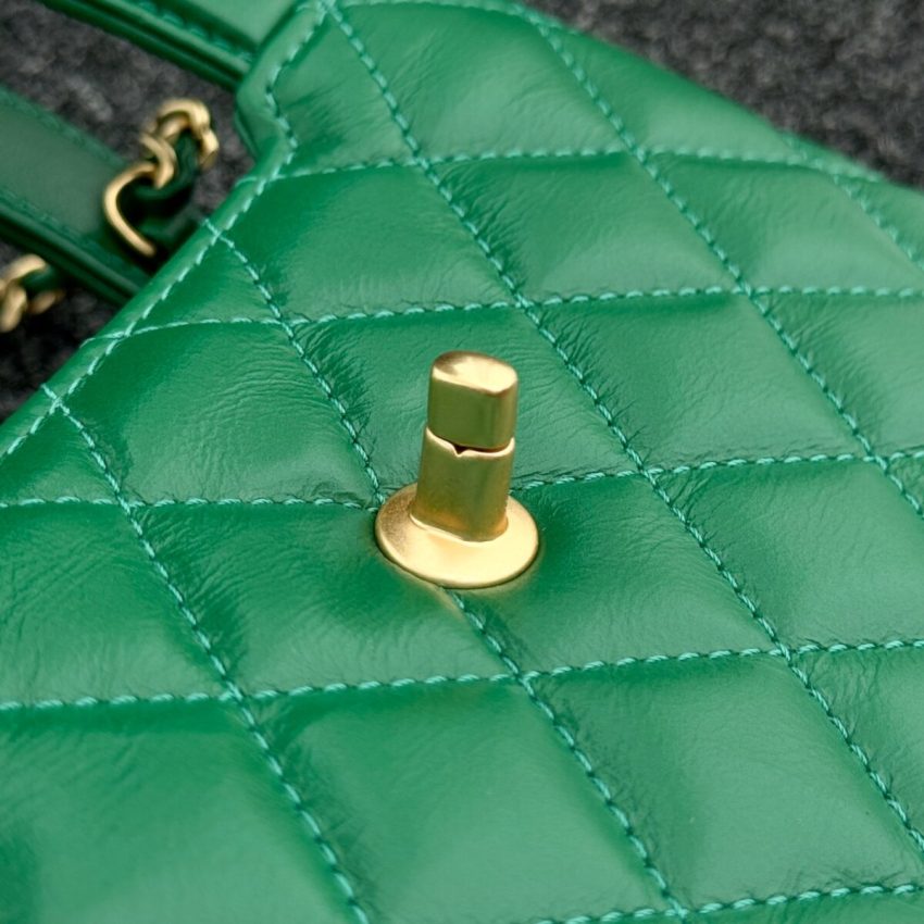 Replica CHANEL 23k Kelly Green - realistic designer-inspired fake bag