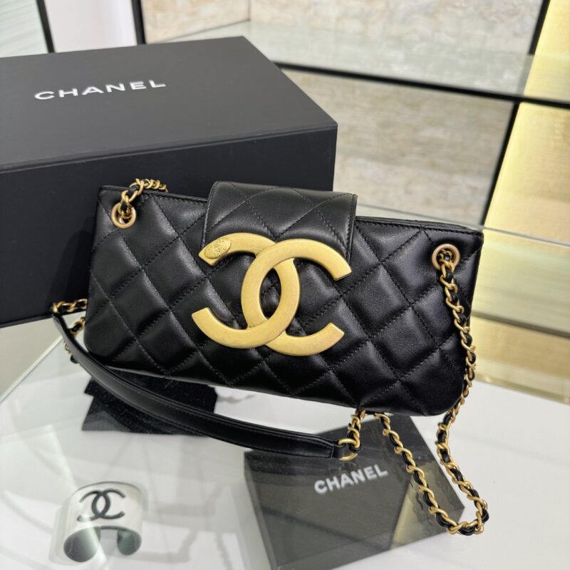 Replica CHANEL 24c Baguette Bag Black - ultra-realistic fake designer tote