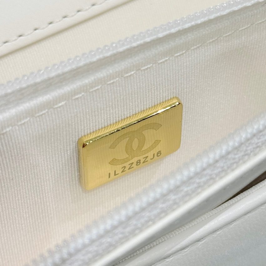 Replica CHANEL 19 Wallet on Chain White - 1:1 designer replica handbag