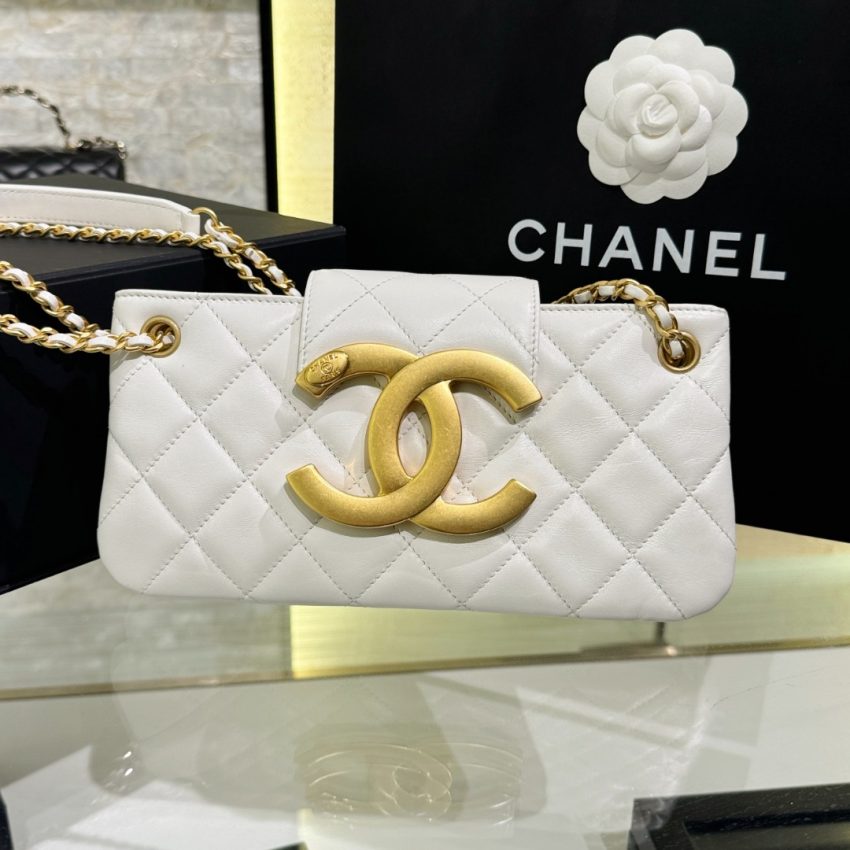 Replica CHANEL 24c Baguette Bag White - high-end fake designer purse