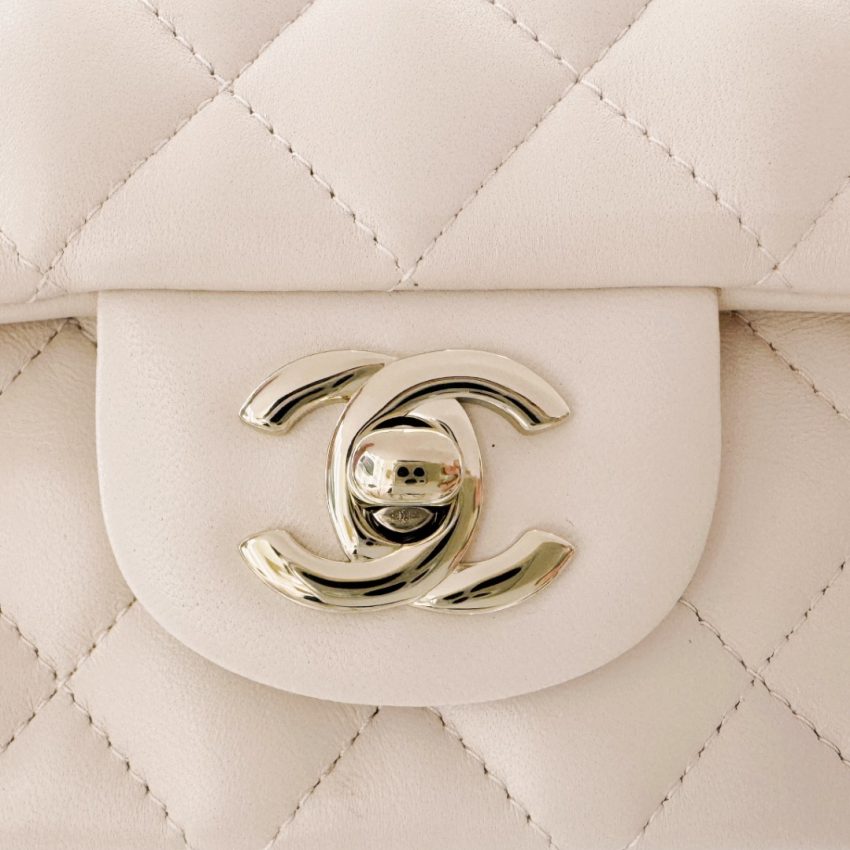 Replica CHANEL Classic Flap 20cm Beige - high-end fake designer purse