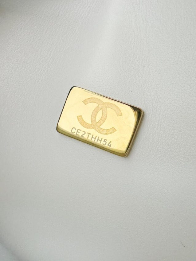 Replica CHANEL Classic Flap 25cm White - best quality luxury bag dupe