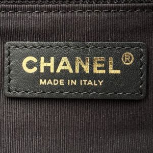 Replica CHANEL 24p Postman Bag Small Black - premium-grade designer purse dupe