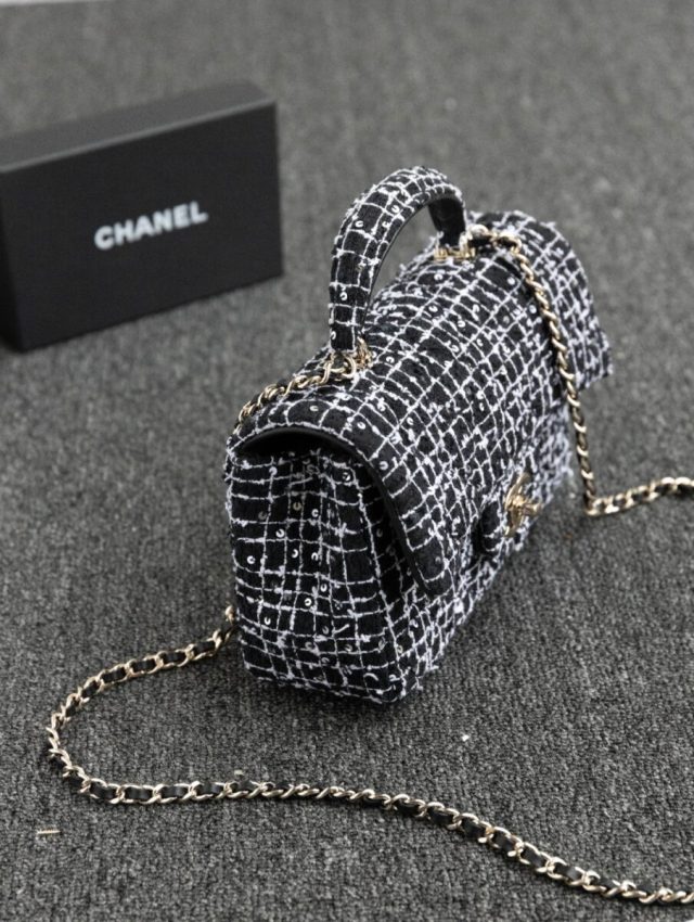Replica CHANEL 24p Tweed Black and White - authentic-look luxury purse replica