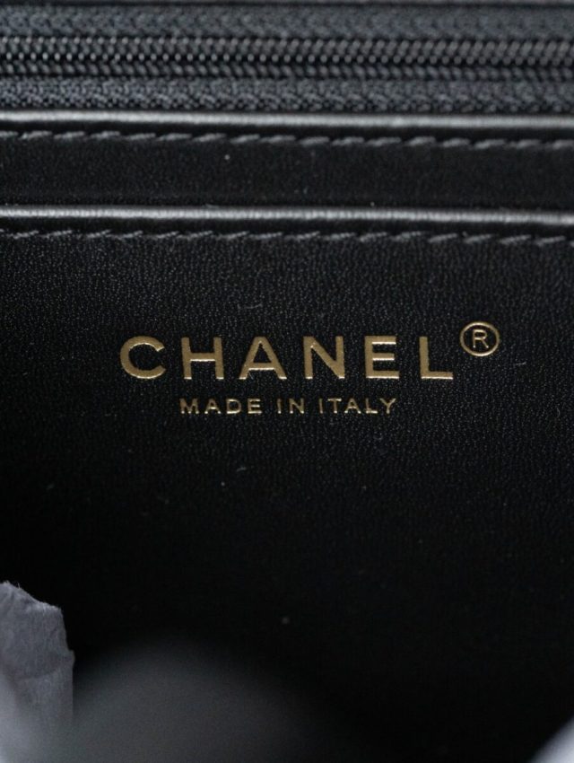 Replica CHANEL 24p Tweed Black and White - near-authentic luxury replica handbag