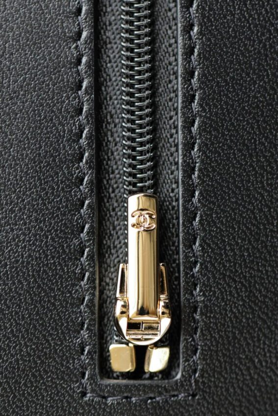 Replica CHANEL 24s Pearl Handle Black - high-accuracy replica luxury purse