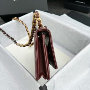 Replica CHANEL 19 Wallet on Chain - best quality luxury bag dupe