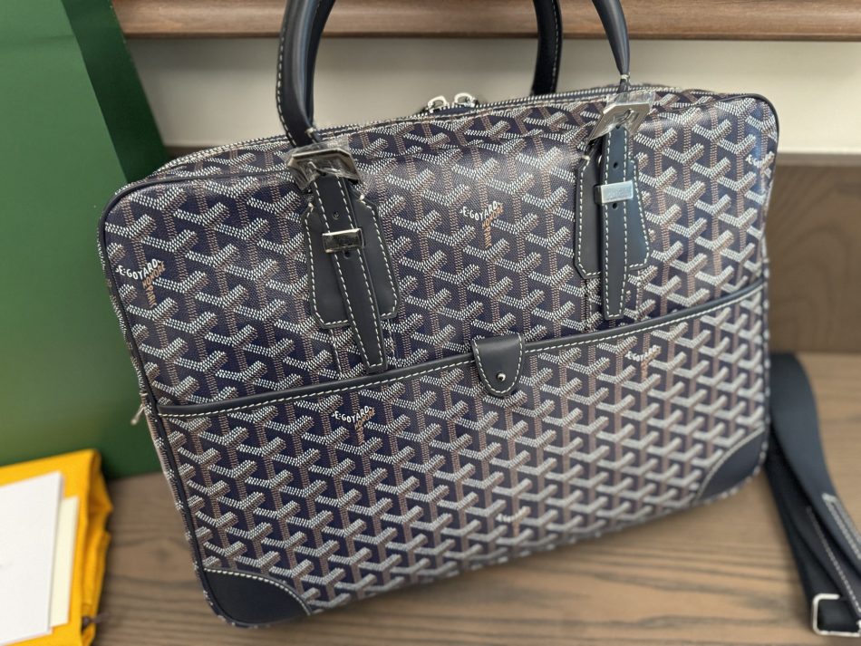 Goyard Ambassade MM Document Case Navy Blue