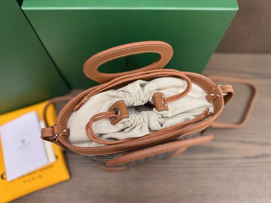 Goyard Replica Beluga Mini Bag Brown