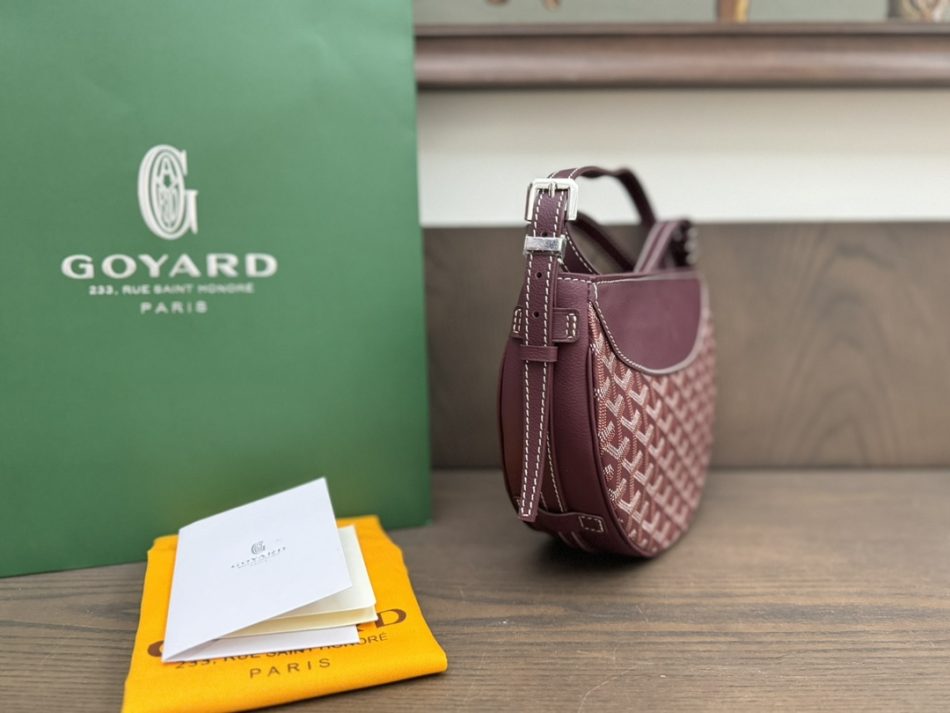 Goyard Hirondelle Bag Bourdeaux