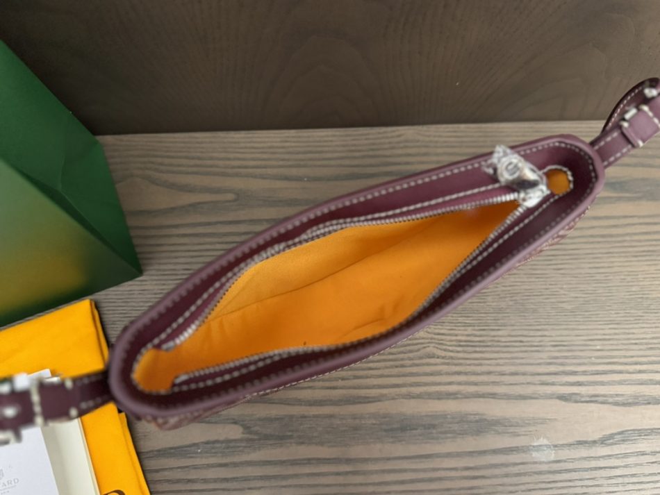 Goyard Hirondelle Bag Bourdeaux