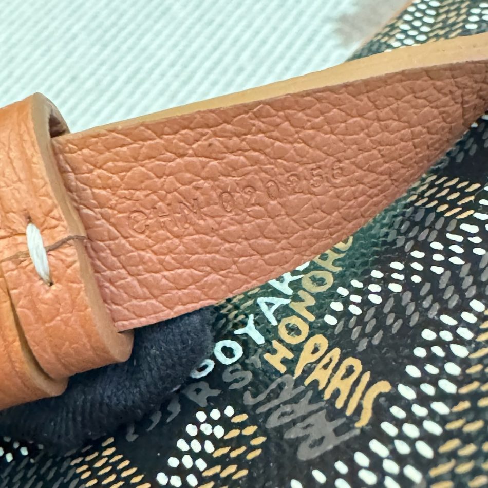 Replica Goyard Muse Nano Vanity Brown