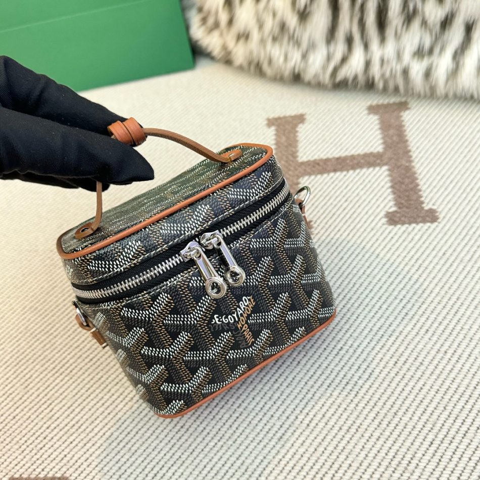 Replica Goyard Muse Nano Vanity Brown