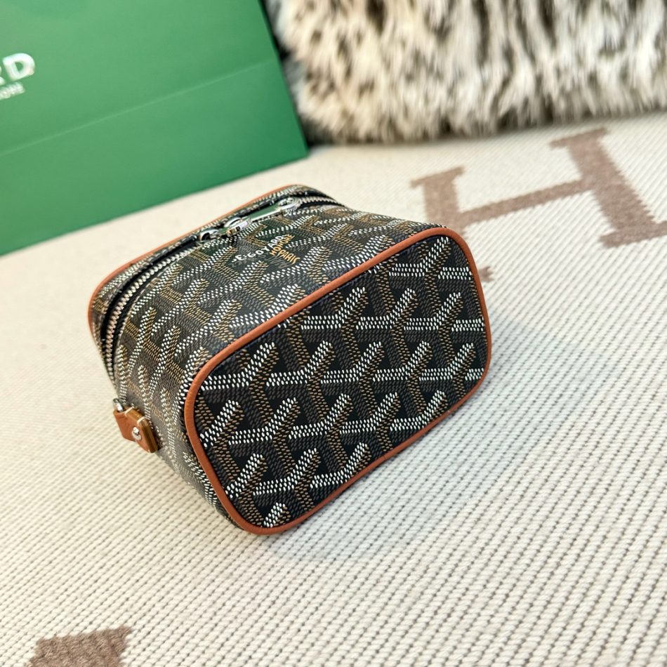 Replica Goyard Muse Nano Vanity Brown