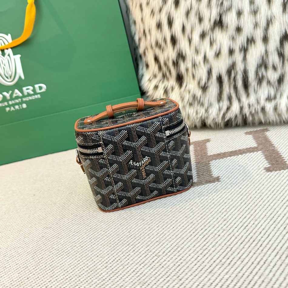 Replica Goyard Muse Nano Vanity Brown