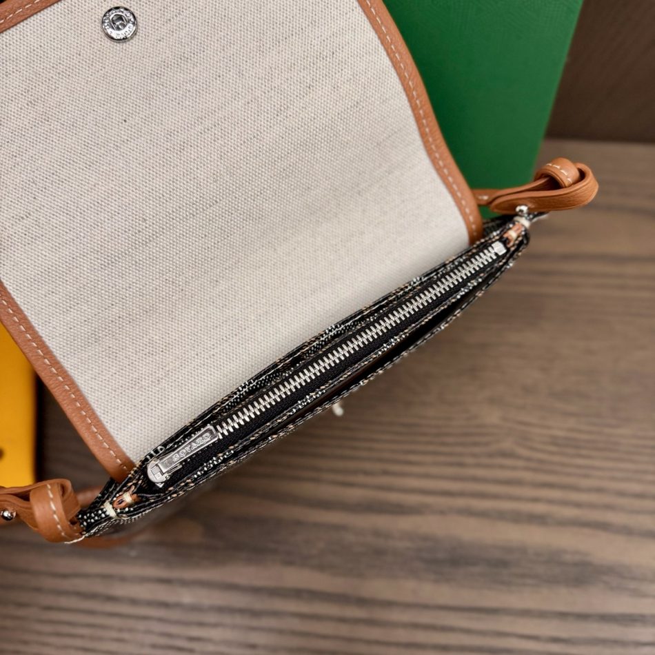 Goyard Plumet Pouch-Wallet Brown