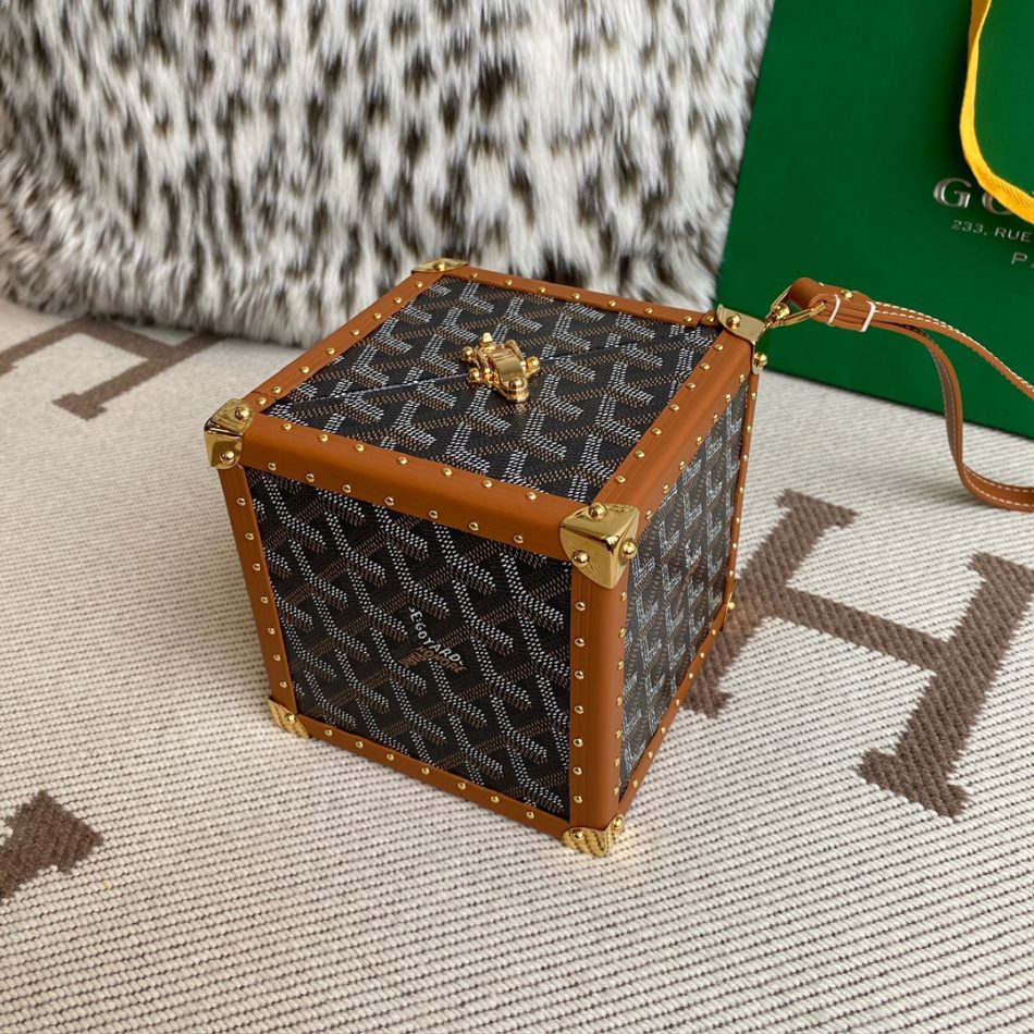 Goyard DE Trunk Brown