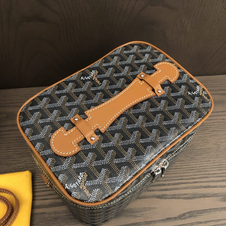 Goyard Muse Vanity Case Brown