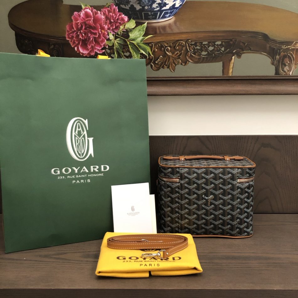 Goyard Muse Vanity Case Imitation — Trunk-Style Vanity in Goyardine Canvas